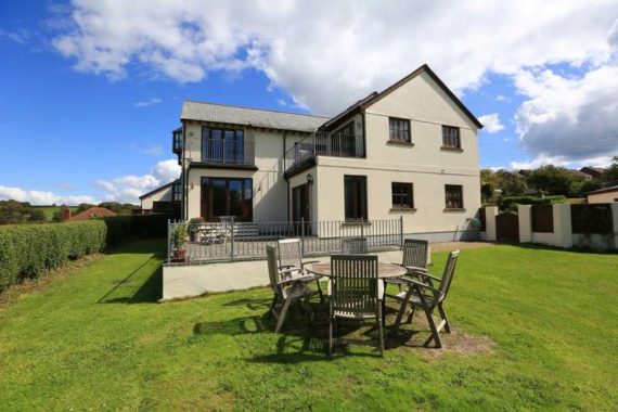5 Bedroom Detached